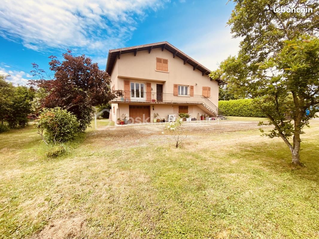 Maison 5 pièces 92 m² · à Marlieux · 92 m² · 250 000 €