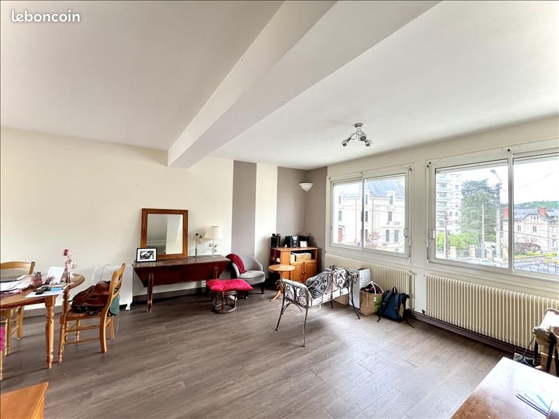 Appartement 2 pièces 57 m² - Brive-la-Gaillarde 19100 (image principale 0)