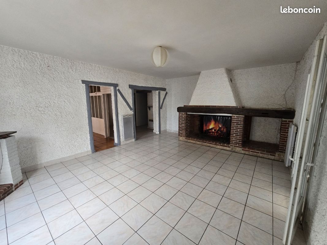 Maison 4 pièces 140 m² · à Sainte-Livrade-sur-Lot · 140 m² · 800 €/mois