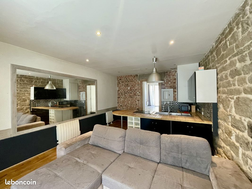 Appartement 2 pièces 40 m² · à Saint-Étienne · 40 m² · 490 €