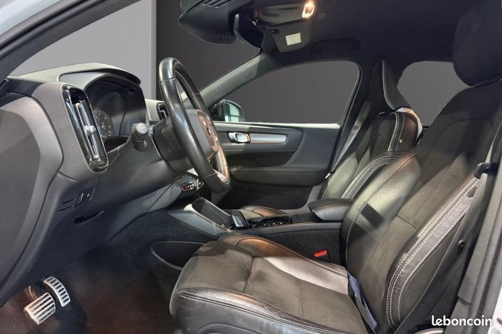 VOLVO XC40 D3 AWD AdBlue 150 ch Geartronic 8 R-Design Garantie 12 mois (image 10)