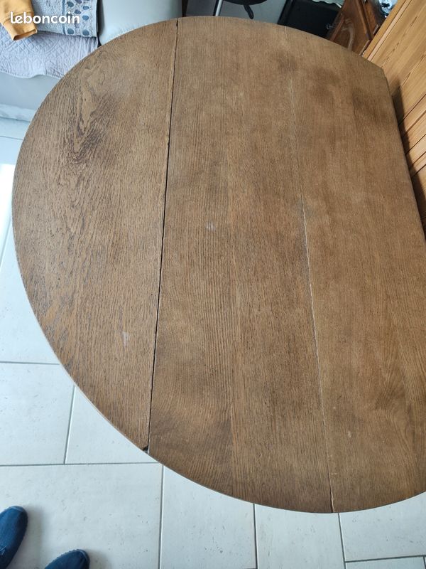 Table ronde en chêne (image 2)