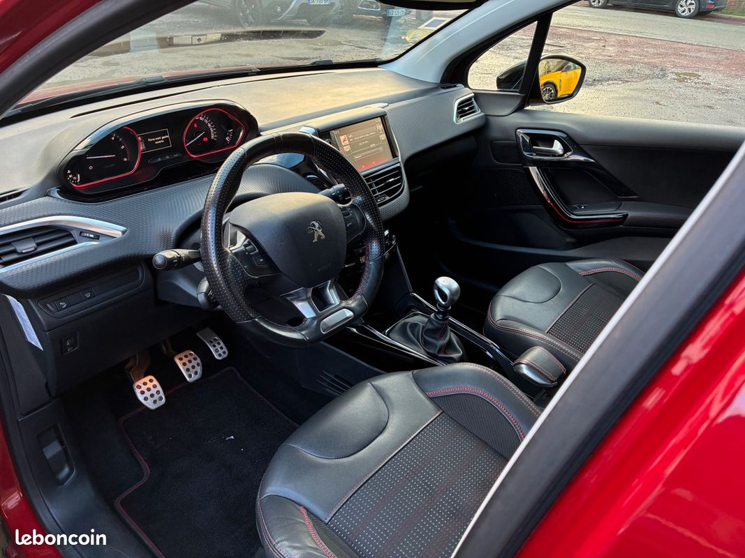Peugeot 2008 bluehdi 120 gt line (image 6)