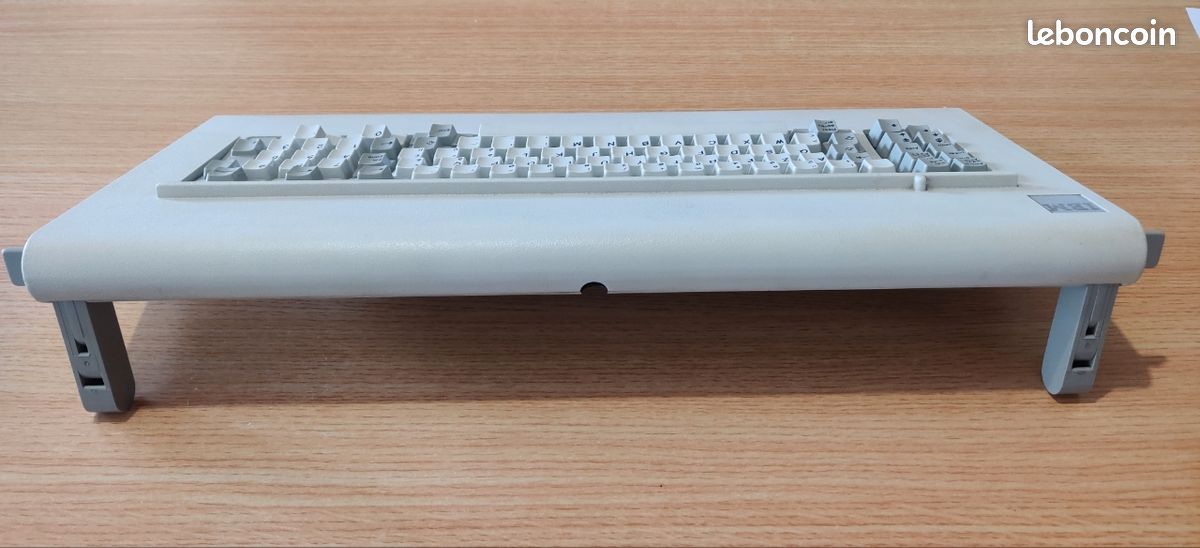 IBM Modèle F "Bigfoot" (1985, FR, constr. UK) (image 2)