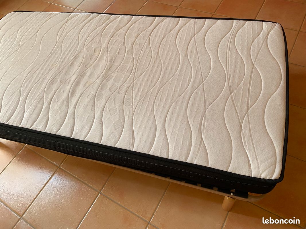 Lit 1 place : sommier + pieds + matelas (image 3)