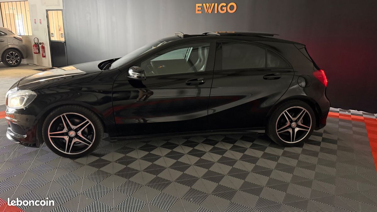 MERCEDES-BENZ CLASSE A 200 CDI 135 AMG LINE FASCINATION - TOIT PANORAMIQUE OUVRANT - CAMÉRA DE RECUl (image 17)