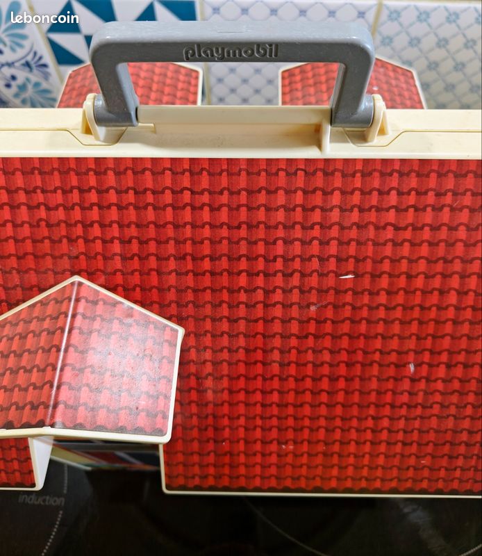 Playmobil Vintage – Valise De Rangement Avec Accessoires – Occasion
