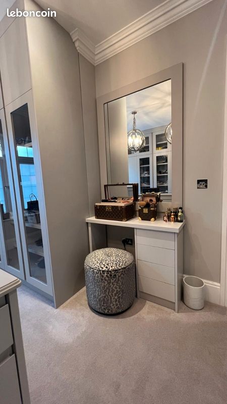 Grand dressing haute gamme avec îlot (image 11)