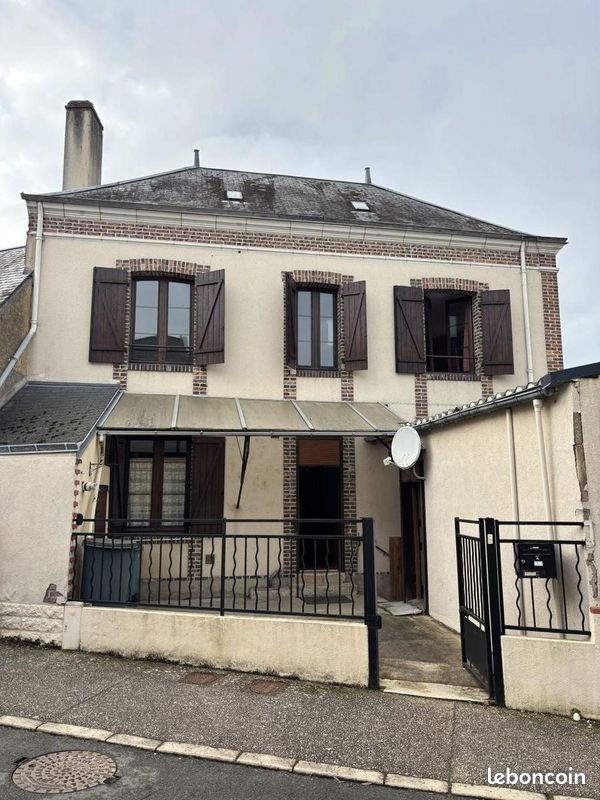 Maison 85 m² · à Bessé-sur-Braye · 85 m² · 78 900 €