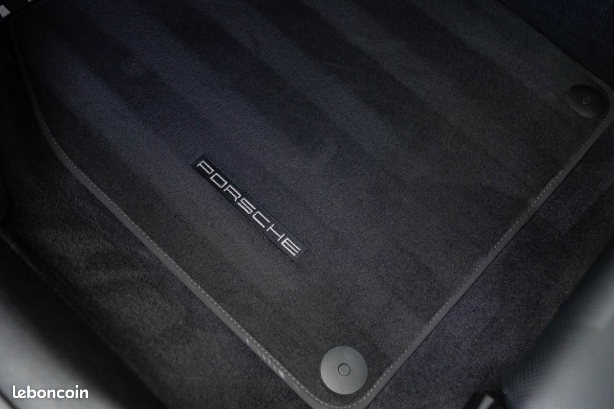 Porsche 911 TURBO S Coupe 3.8i 650 PDK 992 (image 30)