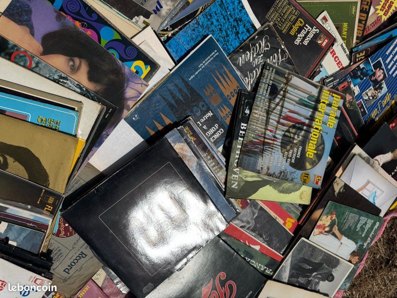 380 vinyls (image 1)