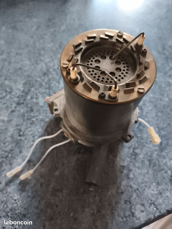 Trumatic Machine Brûleur pour chauffage où chauffe eau truma trumatic gaz - Équipement ...