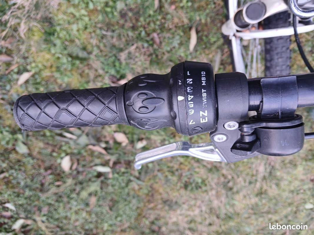 Velo VTT tt suspendu, taille M, comme neuf (image 5)