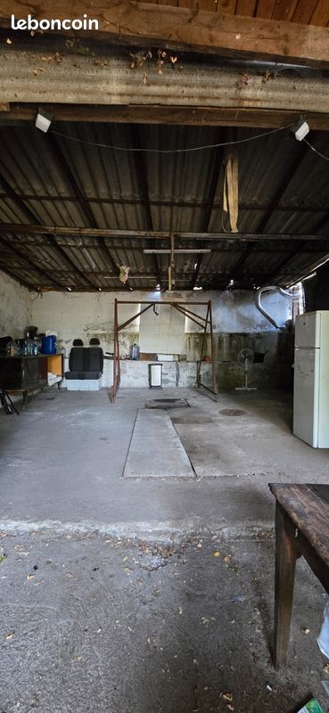 Location garage pour mécanique · à Le Coteau · 50 €/mois