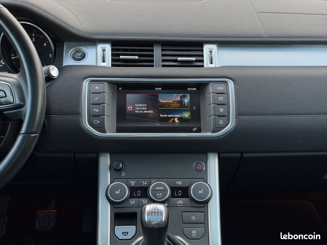 LAND ROVER RANGE ROVER EVOQUE eD4 150 BVM SE (image 14)
