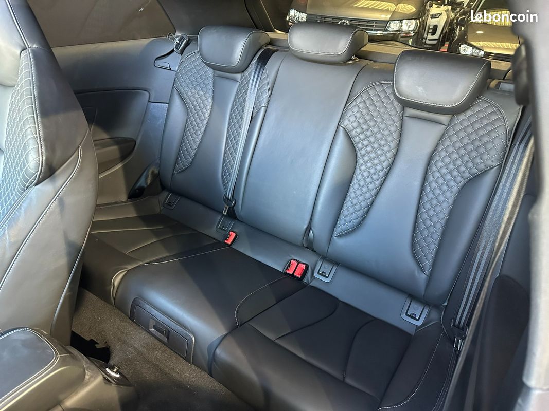 AUDI S3 SPORTBACK 8v2 2.0 TFSI 310ch S tronic 7 Quattro/ Toit ouvrant / Sièges RS /4 pneus neufs/Historique d'entreti (image 9)