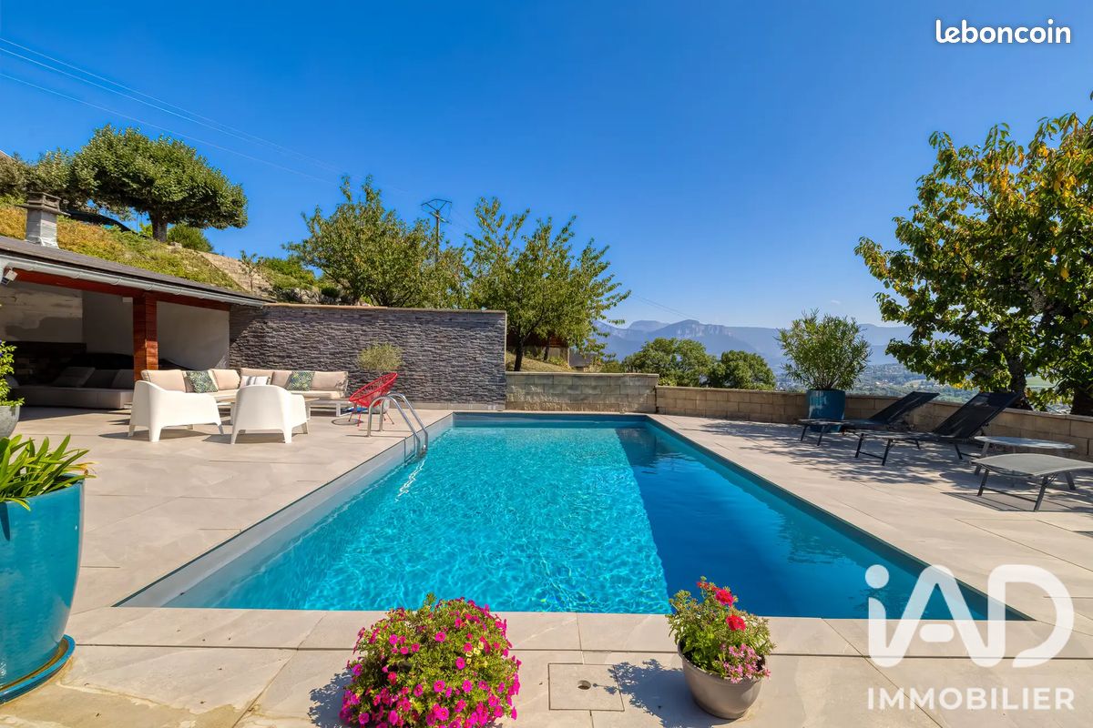 Maison 9 pièces 243 m² · à Vimines · 243 m² · 998 000 €