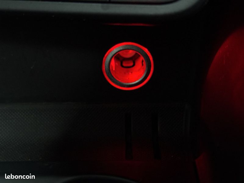 Audi A1 SPORTBACK 1.6 TDI 105CH FAP AMBITION à partir de 183,31/mois (image 33)