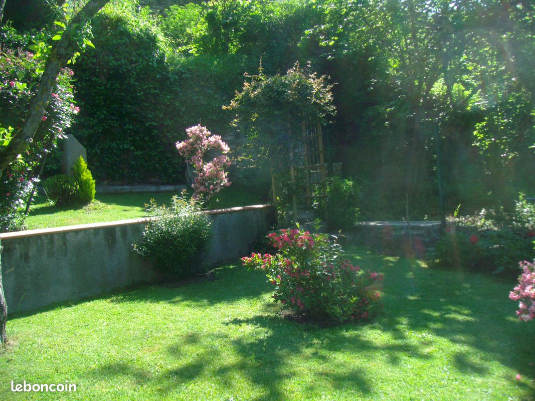 Petite maison de montagne avec jardin (image 4)