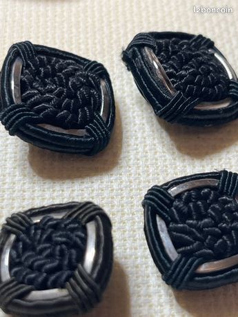 Lot De Boutons Anciens Passementerie Noire - Mercerie Vintage, Occasion, 1 à 10 Pièces