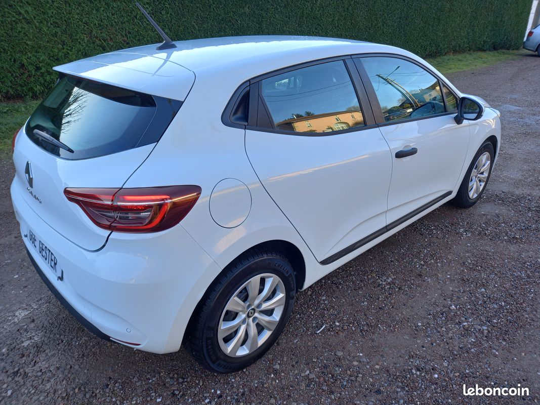 Clio V societe tce 90 air nav gps seulement 29182 kms garantie 12 mois partout en france (image 3)