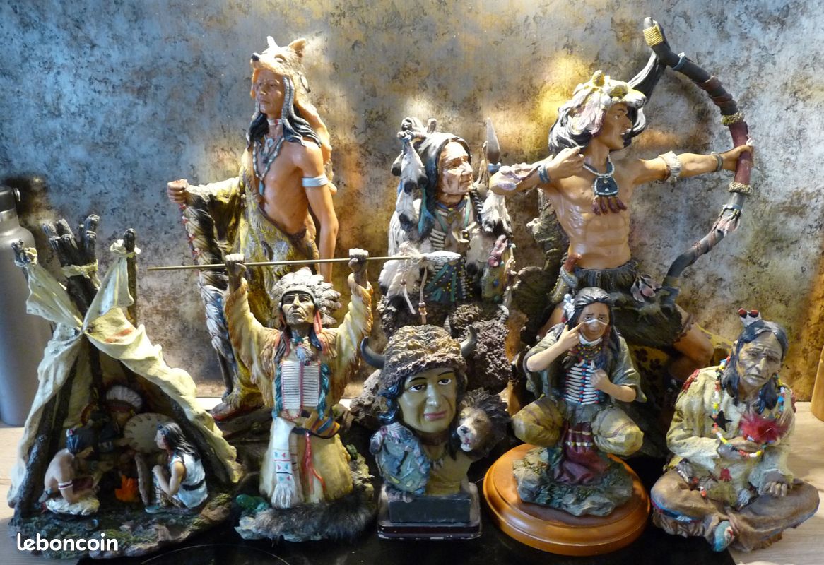 Figurine buste d'indiens - France