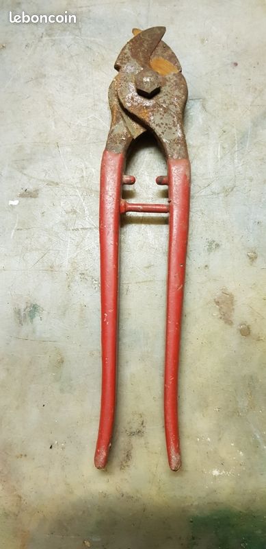 Outil ancien / Pince (image 1)