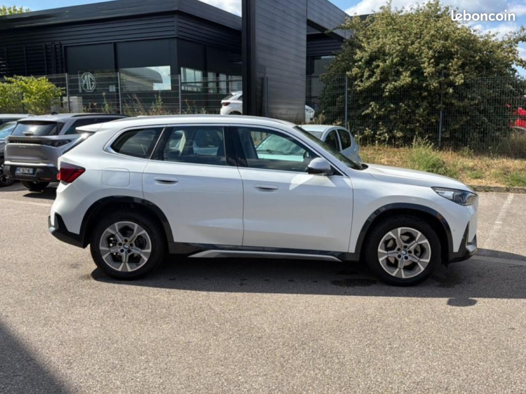 BMW X1 (u11) sdrive18i 136 xline (image 4)