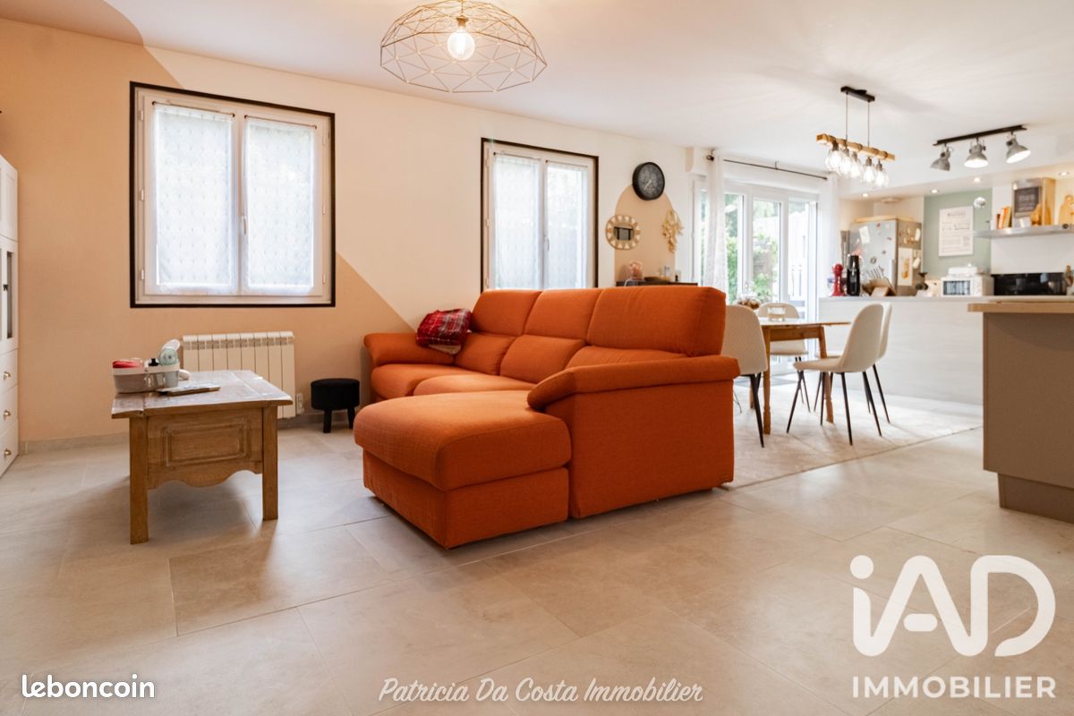 Maison 5 pièces 136 m² · à La Falaise · 136 m² · 399 000 €