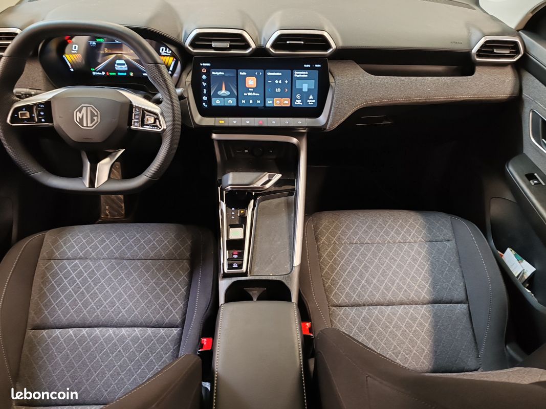 MG ZS 1.5 L hybrid + 197 ch Comfort SOUS GARANTIE CONSTRUCTEUR (image 8)