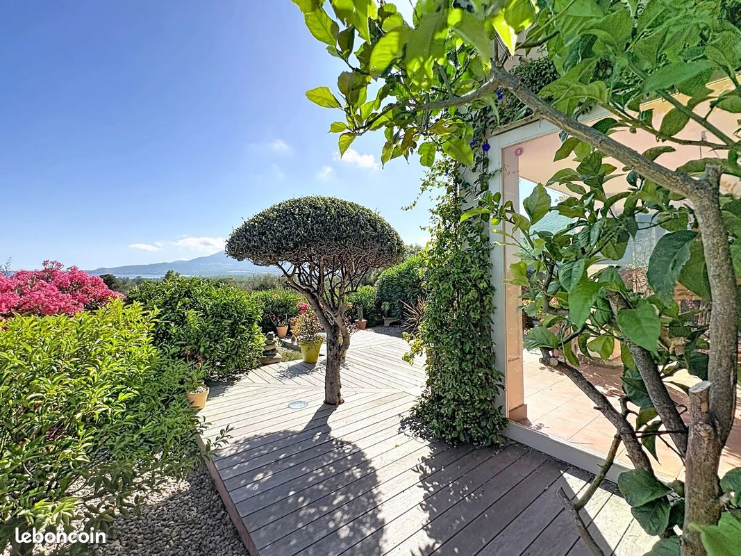 Maison 3 pièces 68 m² · à Calvi · 68 m² · 549 000 €