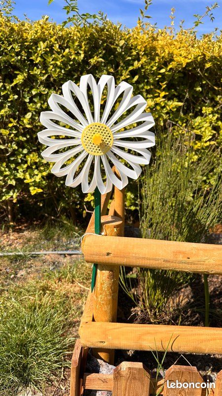 Éolienne fleur marguerite à vendre (image 1)