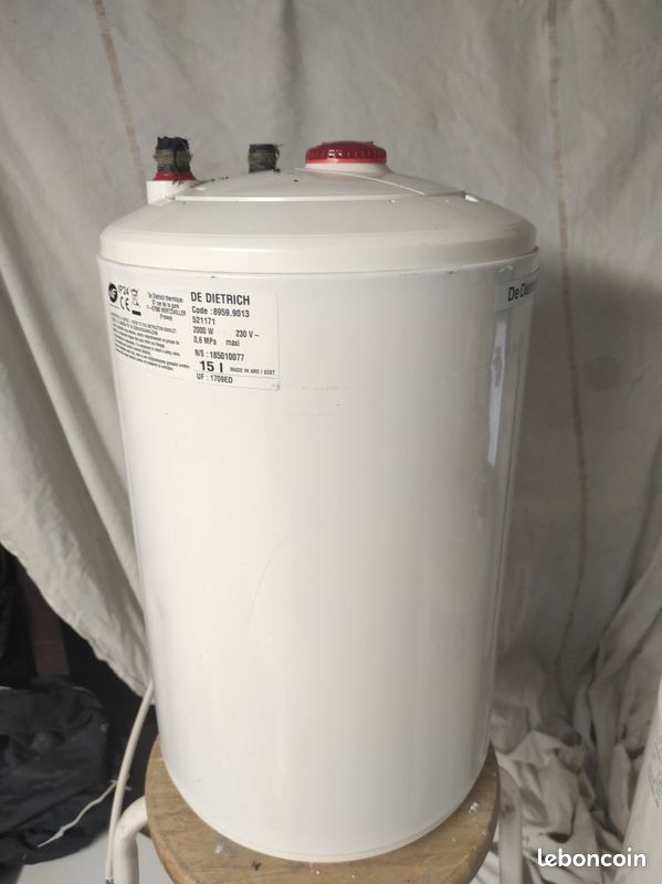 Chauffe eau sous evier (image 1)