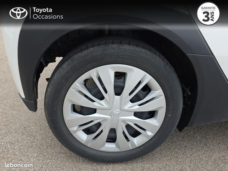 Toyota Aygo X 1.0 VVT-i 72ch Dynamic MY23 (image 16)