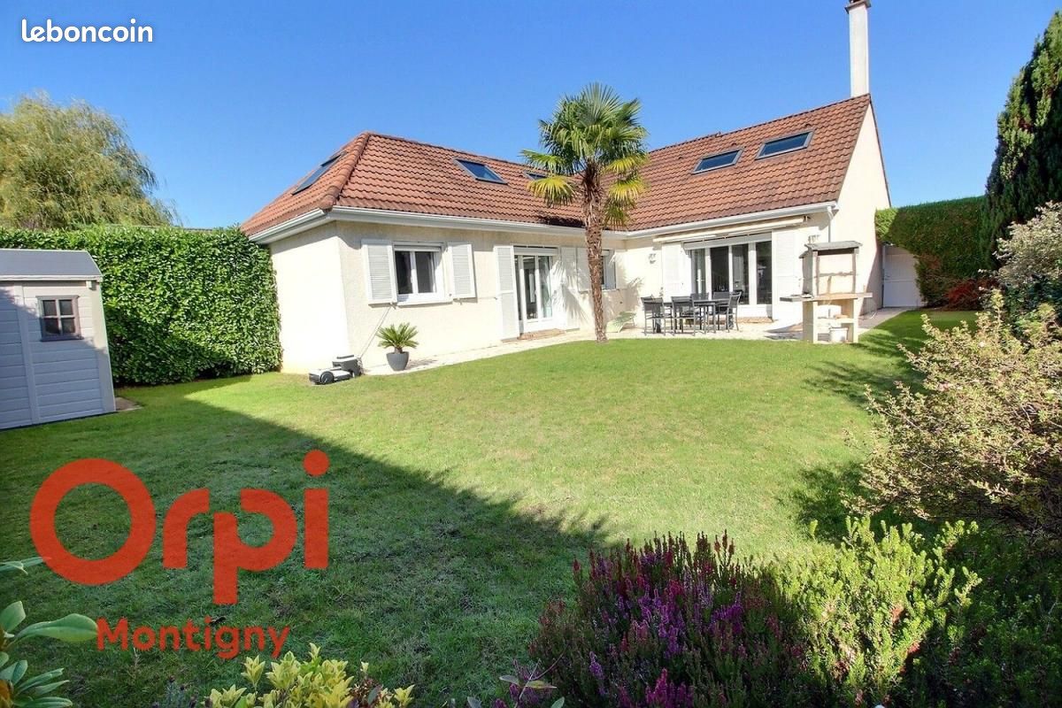 Maison 7 pièces 132 m² · à Montigny-le-Bretonneux · 132 m² · 735 000 €