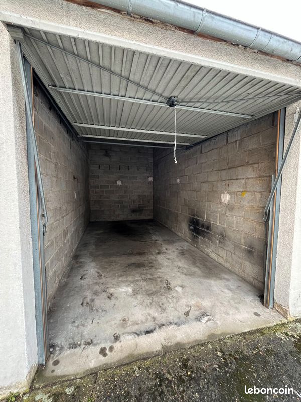 Parking 14 m² · à Rouen · 14 m² · 92 €/mois