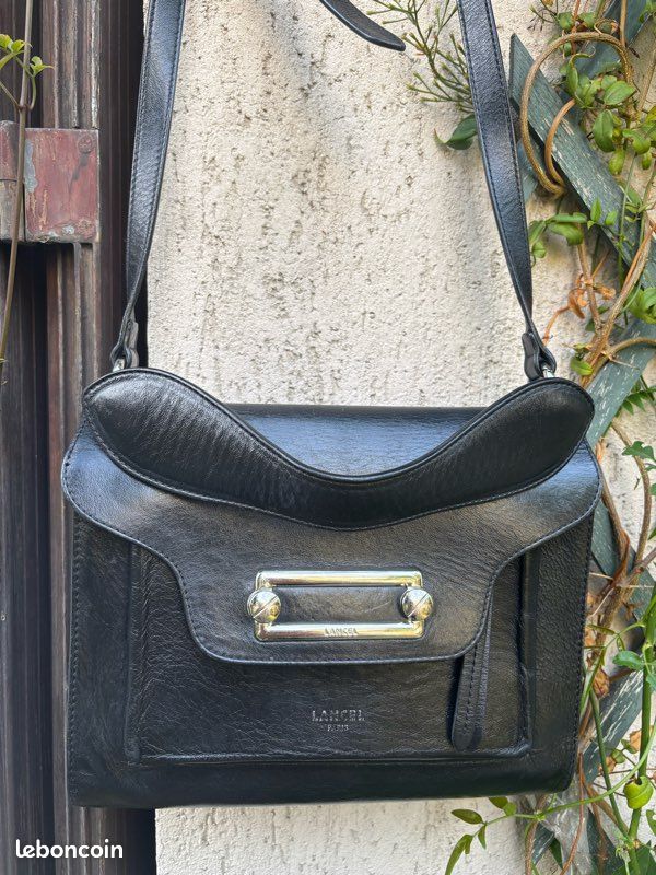 Sac BandouliÃ¨re Femme Avec Poches Sacs Bandoulière Pieces Totally