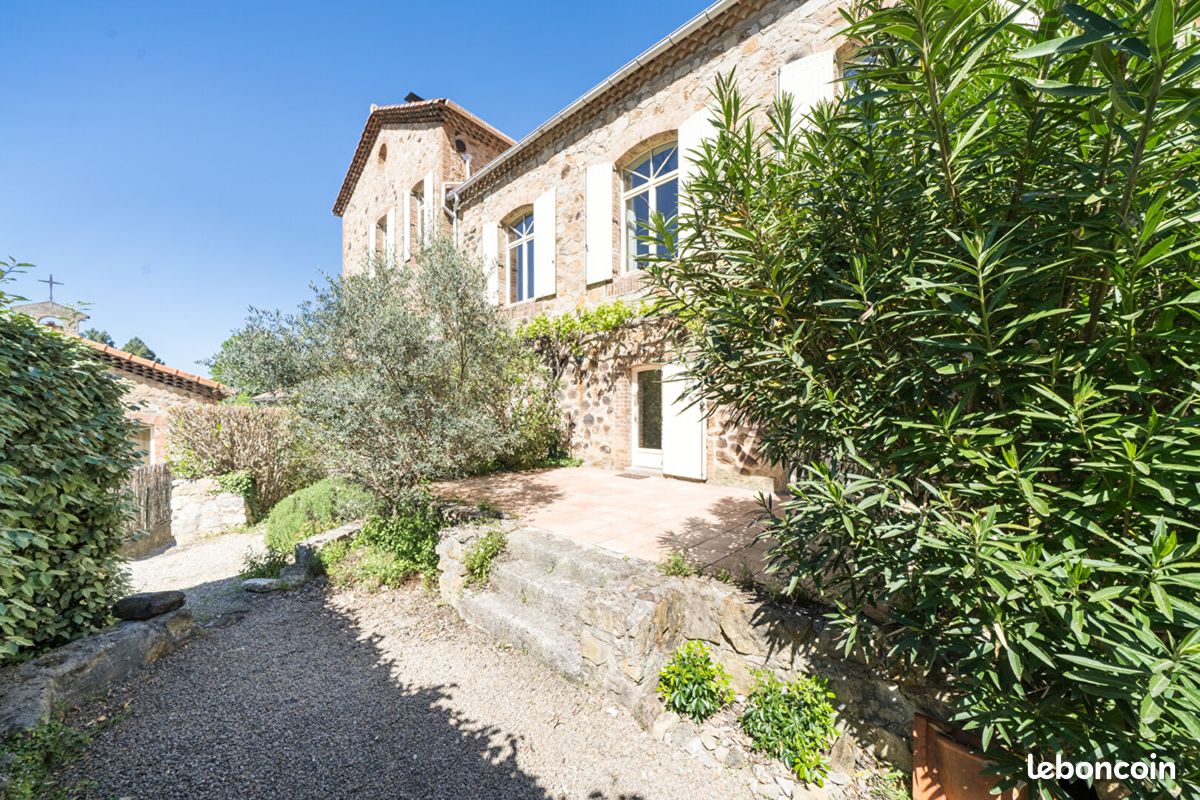 Appartement 3 pièces 118 m² · à Molières-sur-Cèze · 118 m² · 185 000 €
