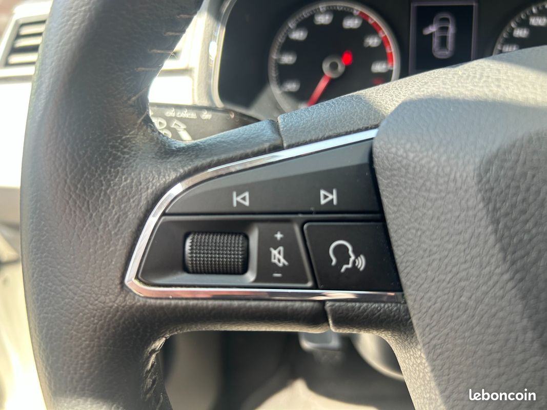 SEAT IBIZA Entretien complet-Carplay-Clim automatique-Radar AV/AR-Garantie 12 mois (image 13)