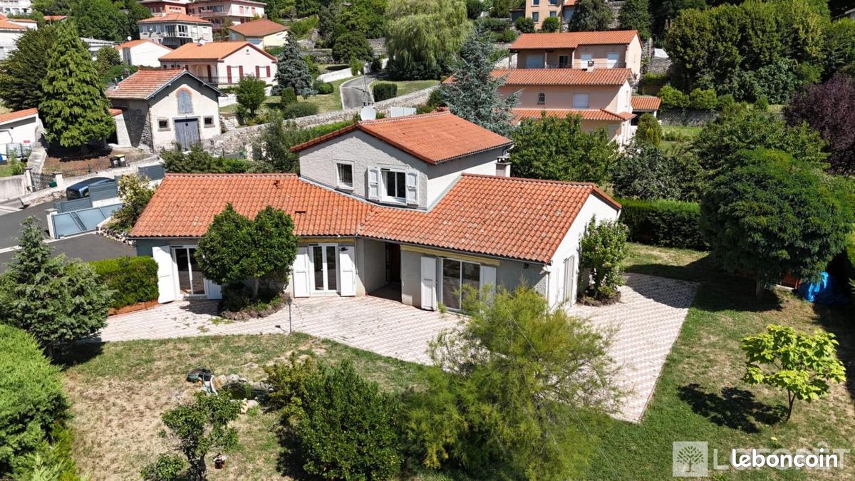 Maison 5 pièces 183 m² · à Espaly-Saint-Marcel · 183 m² · 342 000 €