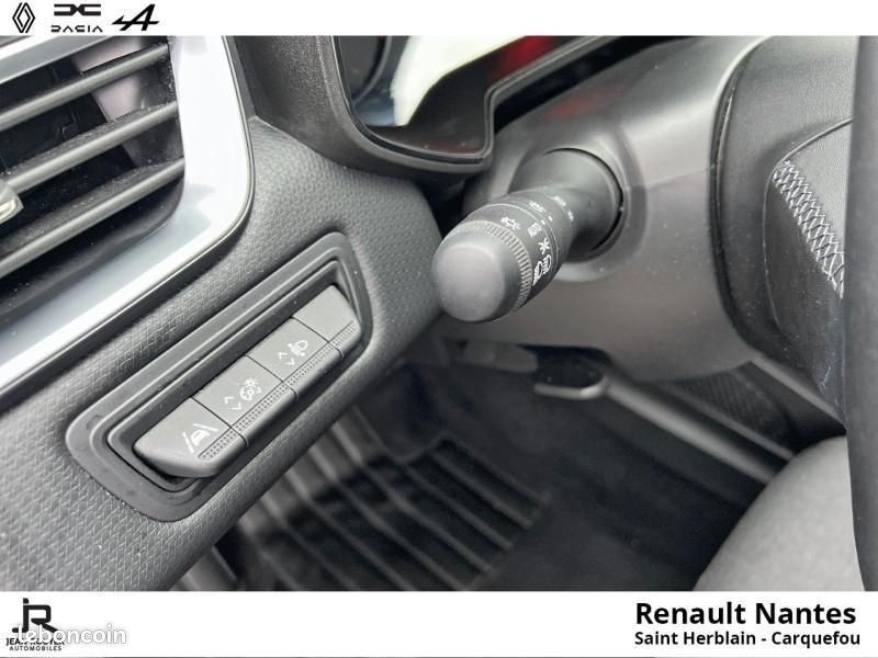 Renault Clio 1.6 E-Tech hybride 145ch Equilibre (image 14)