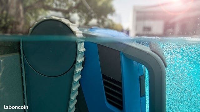 Robot de piscine Dolphin Supreme M600 Pro (image 11)