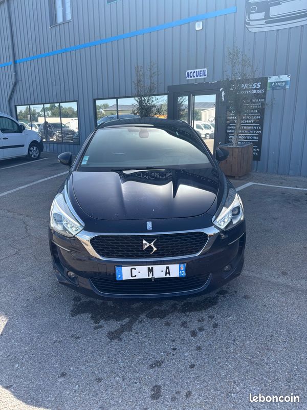 DS ds5 hybrid4 4x4 suv (image 1)