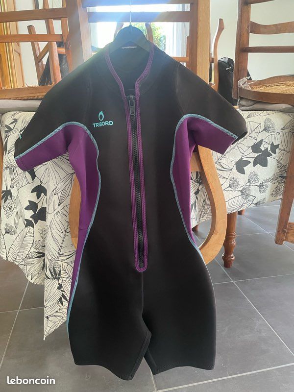 Combinaison surf 10/12 ans (image 1)
