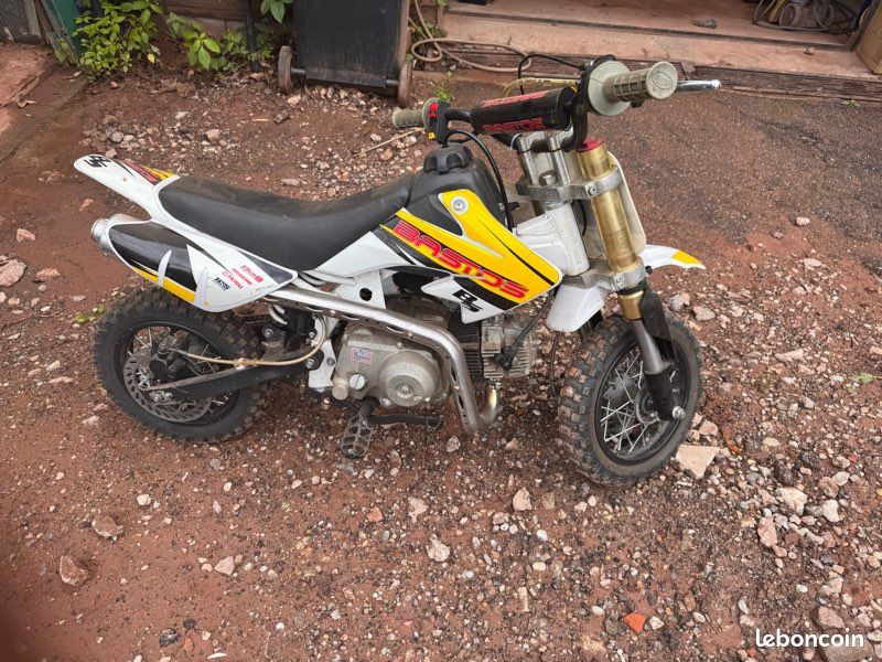 Moto bastos, 85 enfants (image 1)