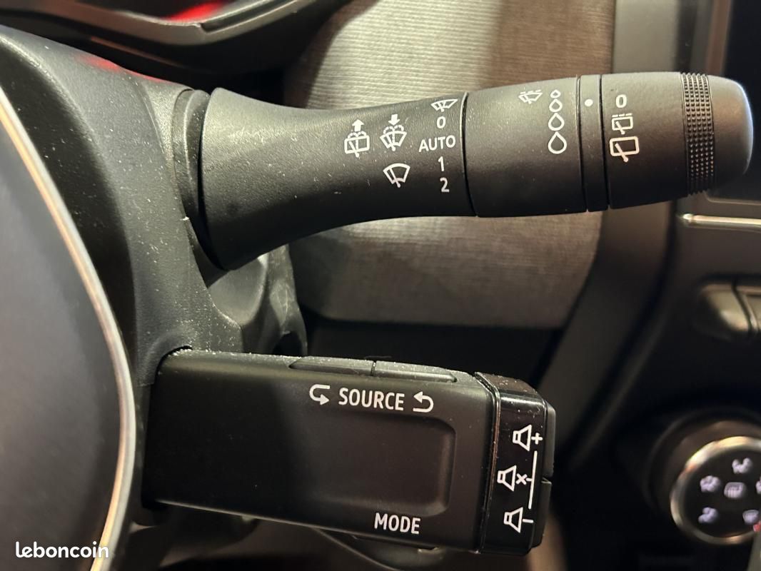 Renault Clio V BLUEDCI 100 EVOLUTION *GPS + RADAR DE RECUL (image 38)