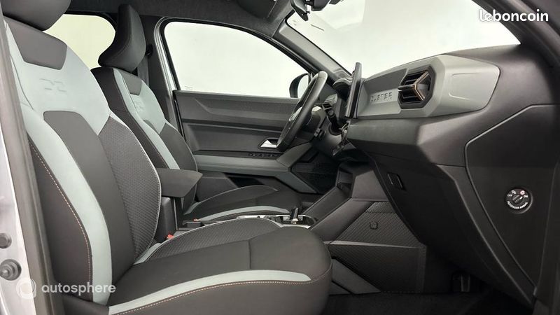 Dacia Duster 1.6 hybrid 140ch Extreme (image 15)