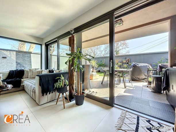 Villa 6 pièces 145 m²