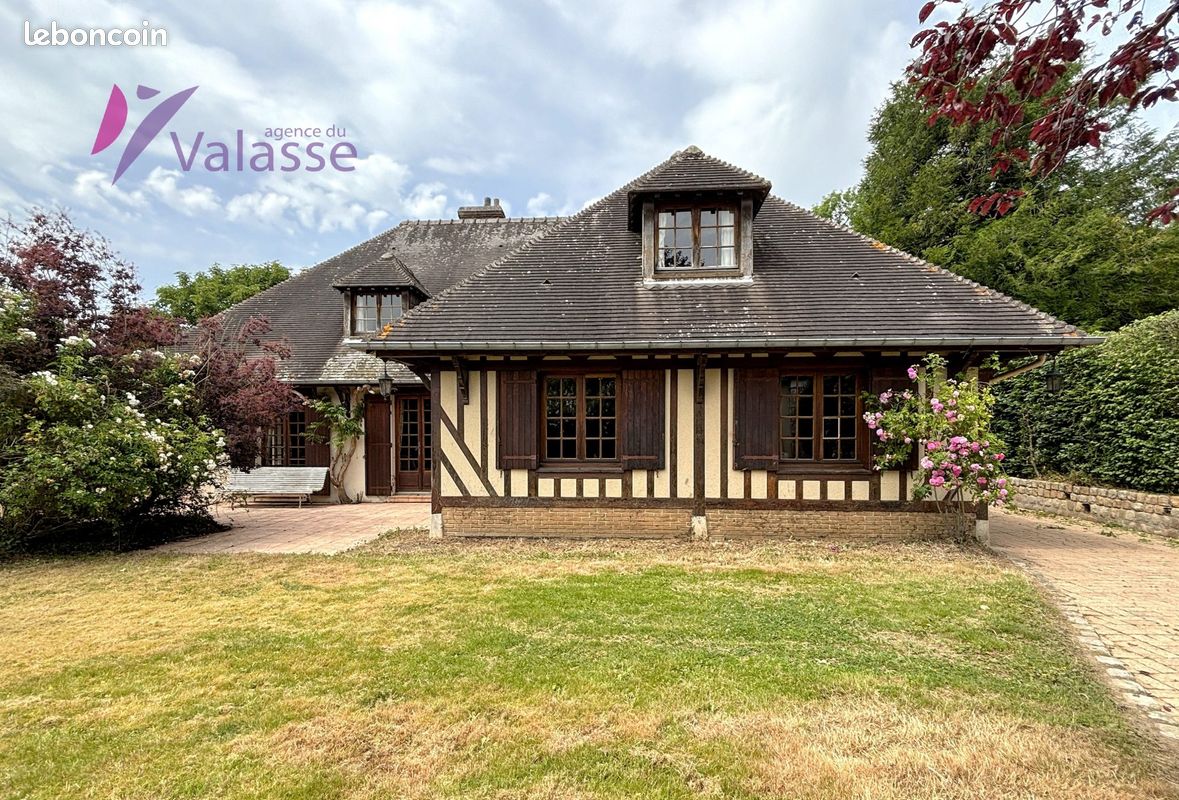 Maison 7 pièces 187 m² · à Gruchet-le-Valasse · 187 m² · 248 000 €
