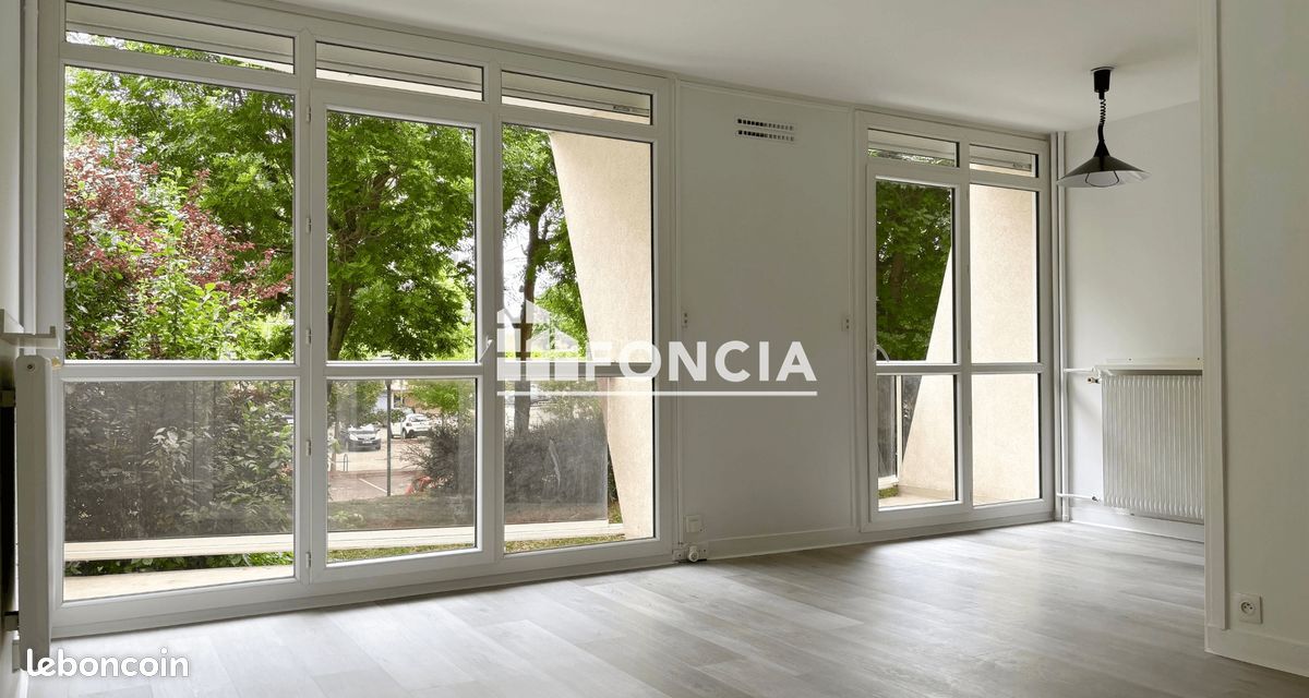Appartement 2 pièces 45 m² · à Plaisir · 45 m² · 856 €